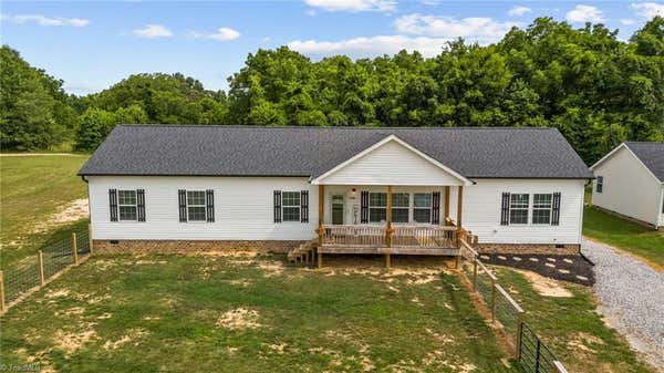 1194 CHICKADEE LN, WOODLEAF, NC 27054 - Image 1