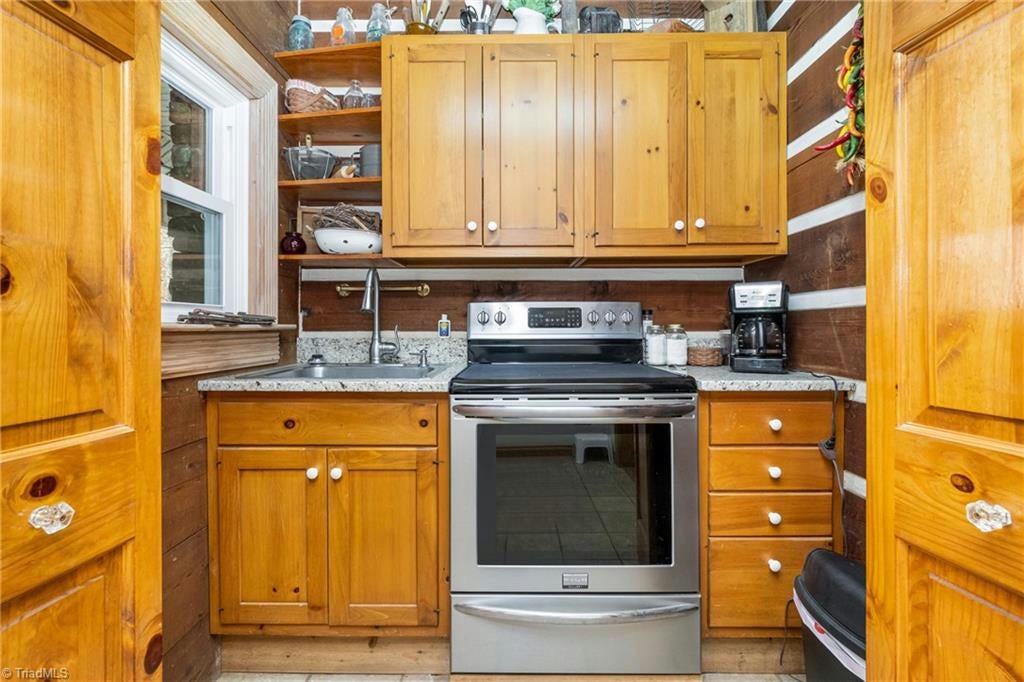 Statesville, North Carolina, 28625, United States, ,8 BathroomsBathrooms,Residential,Active,1769626