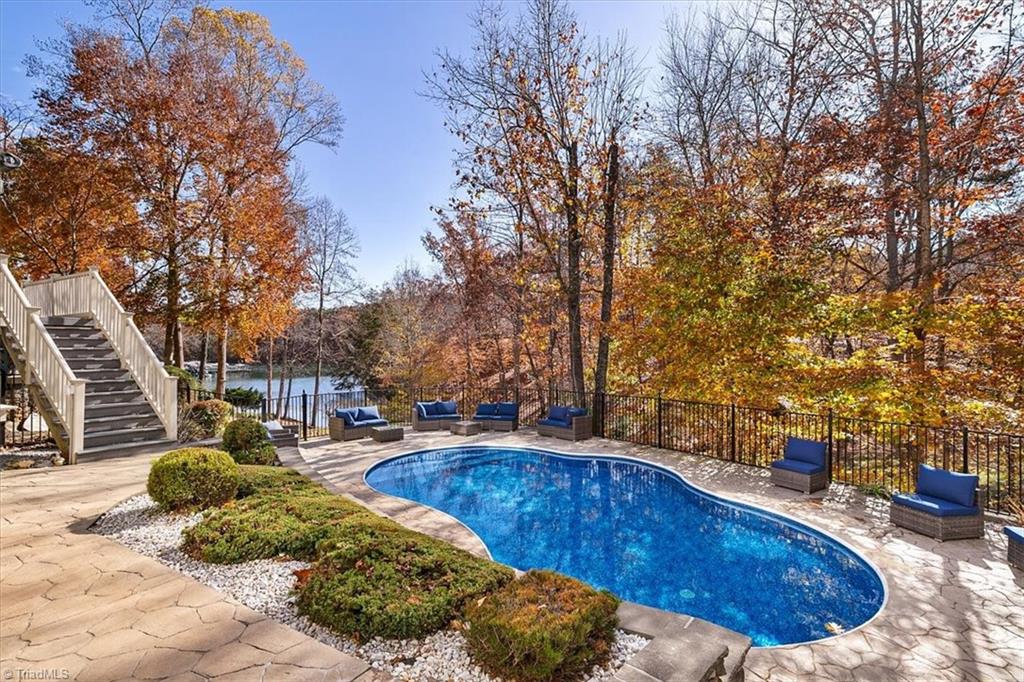 Belews Creek, North Carolina, 27009, United States, 4 Bedrooms Bedrooms, ,5 BathroomsBathrooms,Residential,Active,2006798