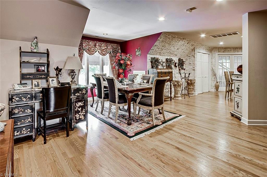 Asheboro, North Carolina, 27205, United States, ,13 BathroomsBathrooms,Residential,Active,1769564