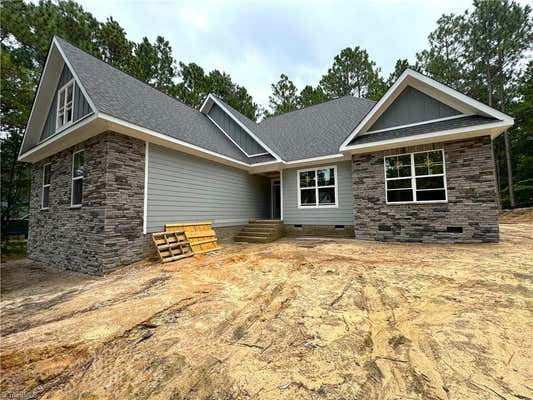 498 LONGLEAF DR, WEST END, NC 27376 - Image 1