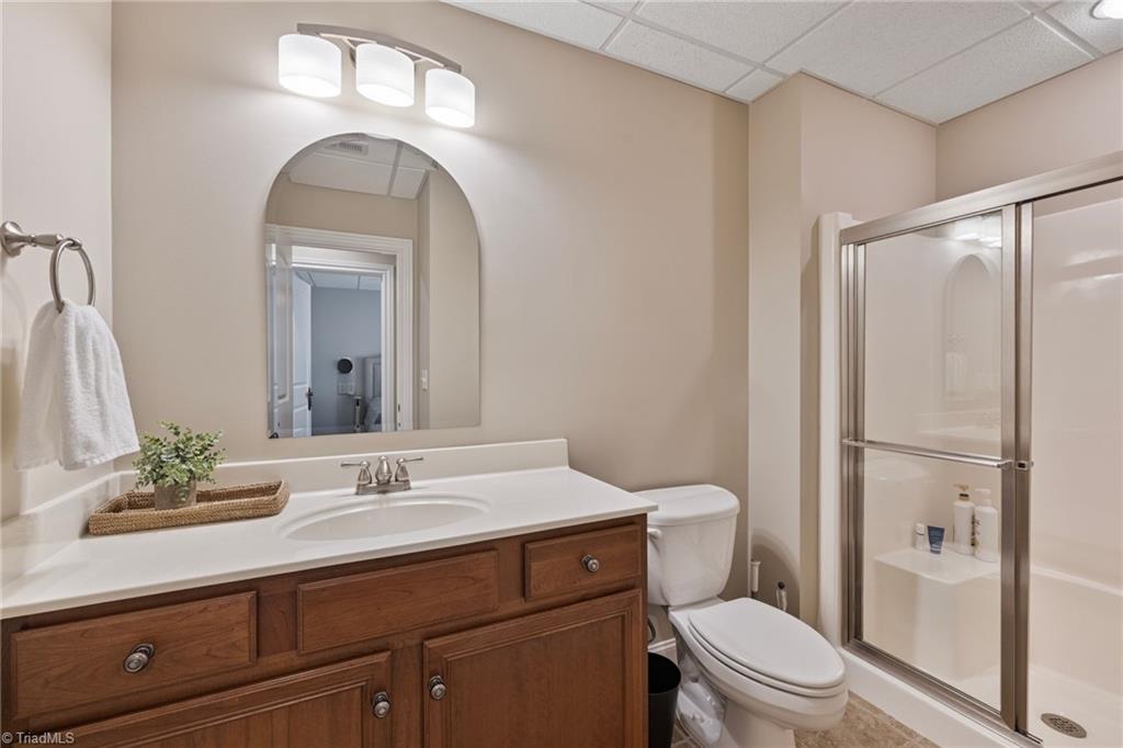 High Point, North Carolina, 27262, United States, 5 Bedrooms Bedrooms, ,5 BathroomsBathrooms,Residential,Active,1945067