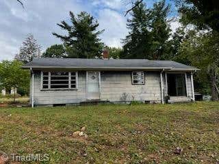 165 WHITE WATER LN, WILKESBORO, NC 28697 - Image 1