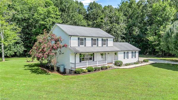BLESS 本　retroperspectitve home 28659, NC Homes for Sale & Real Estate | Realtor.com®
