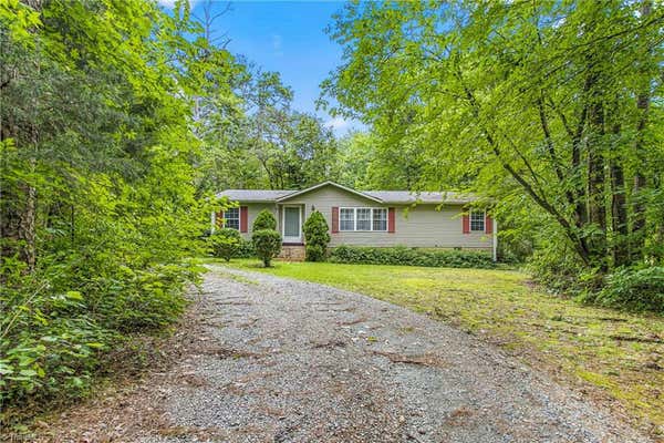 393 EASTSIDE DR, DENTON, NC 27239 - Image 1