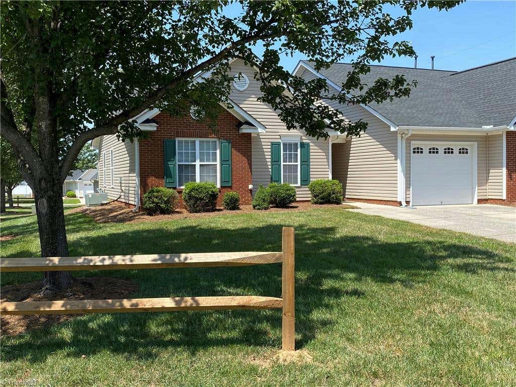 3992 EASTSIDE CT, CLEMMONS, NC 27127, photo 1 of 27