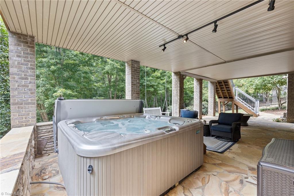 High Point, North Carolina, 27262, United States, 5 Bedrooms Bedrooms, ,5 BathroomsBathrooms,Residential,Active,1945067