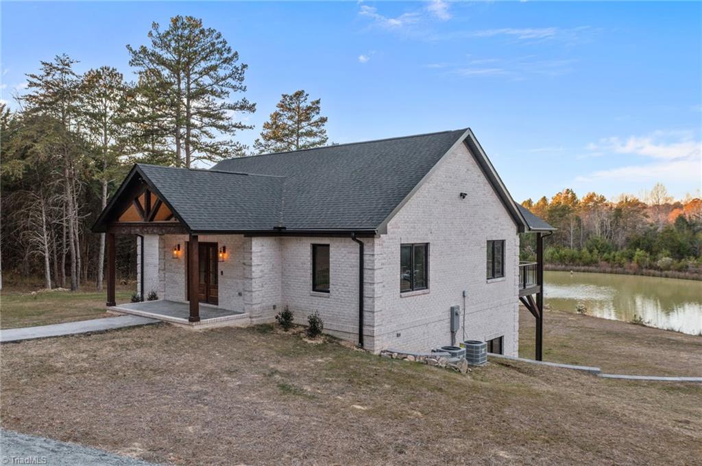 Mebane, North Carolina, 27302, United States, 3 Bedrooms Bedrooms, ,3 BathroomsBathrooms,Residential,Active,1995245