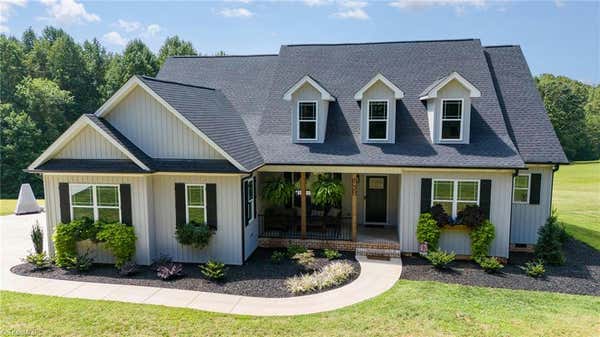 130 KNIGHT ACRES LN, WALKERTOWN, NC 27051 - Image 1