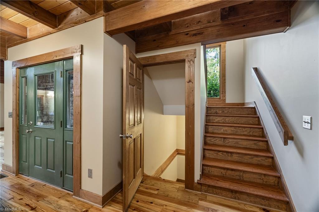 Lenoir, North Carolina, 28645, United States, ,4 BathroomsBathrooms,Residential,Active,1843857