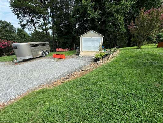 174 GLENHAVEN WAY, DOBSON, NC 27017, photo 5 of 33