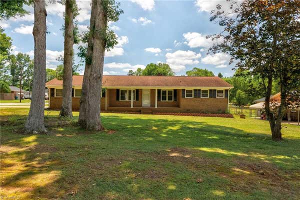 160 SHELL RD, REIDSVILLE, NC 27320, photo 4 of 25