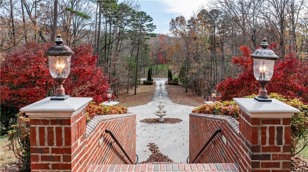 Asheboro, North Carolina, 27205, United States, 4 Bedrooms Bedrooms, ,7 BathroomsBathrooms,Residential,Active,1998563
