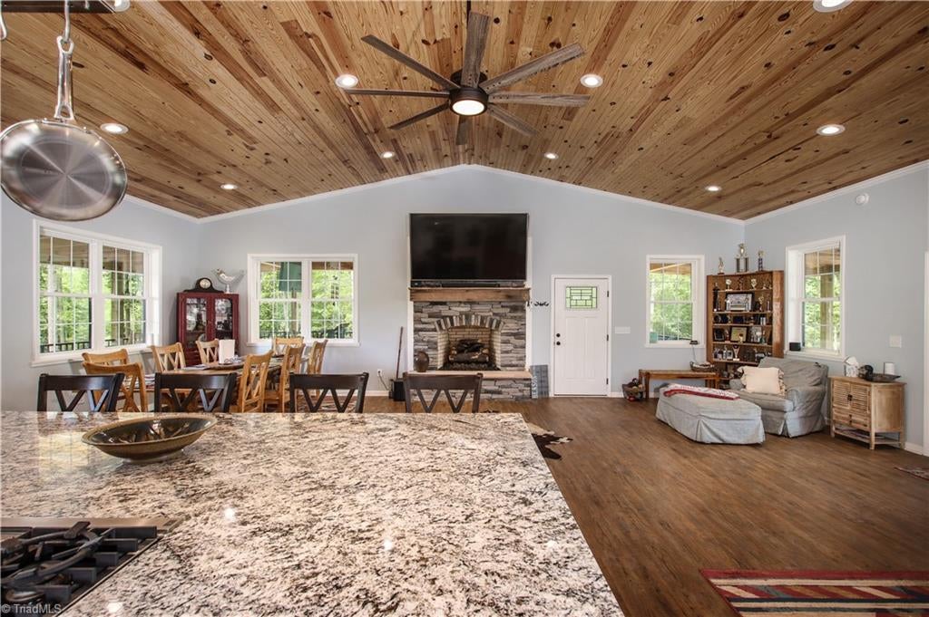 Star, North Carolina, 27356, United States, ,3 BathroomsBathrooms,Residential,Active,1764908