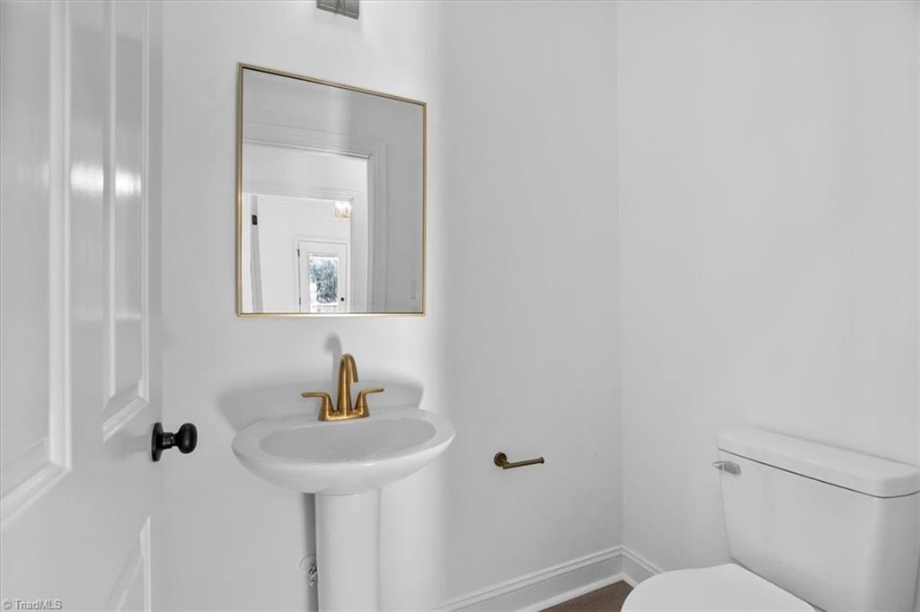 Belews Creek, North Carolina, 27009, United States, 4 Bedrooms Bedrooms, ,4 BathroomsBathrooms,Residential,Active,2007347