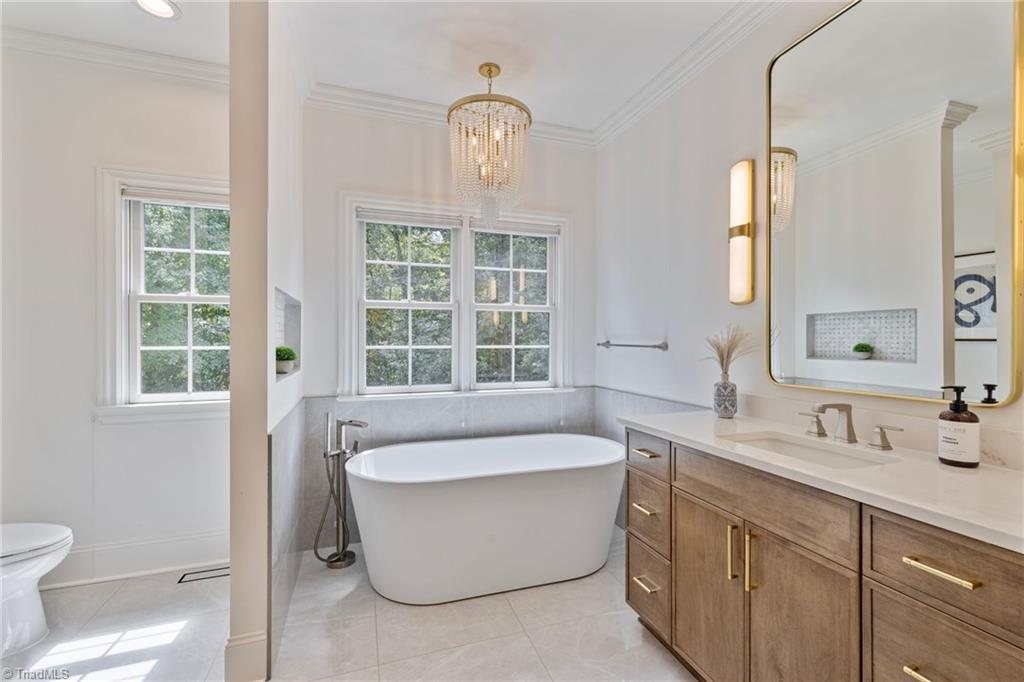 High Point, North Carolina, 27262, United States, 5 Bedrooms Bedrooms, ,5 BathroomsBathrooms,Residential,Active,1945067