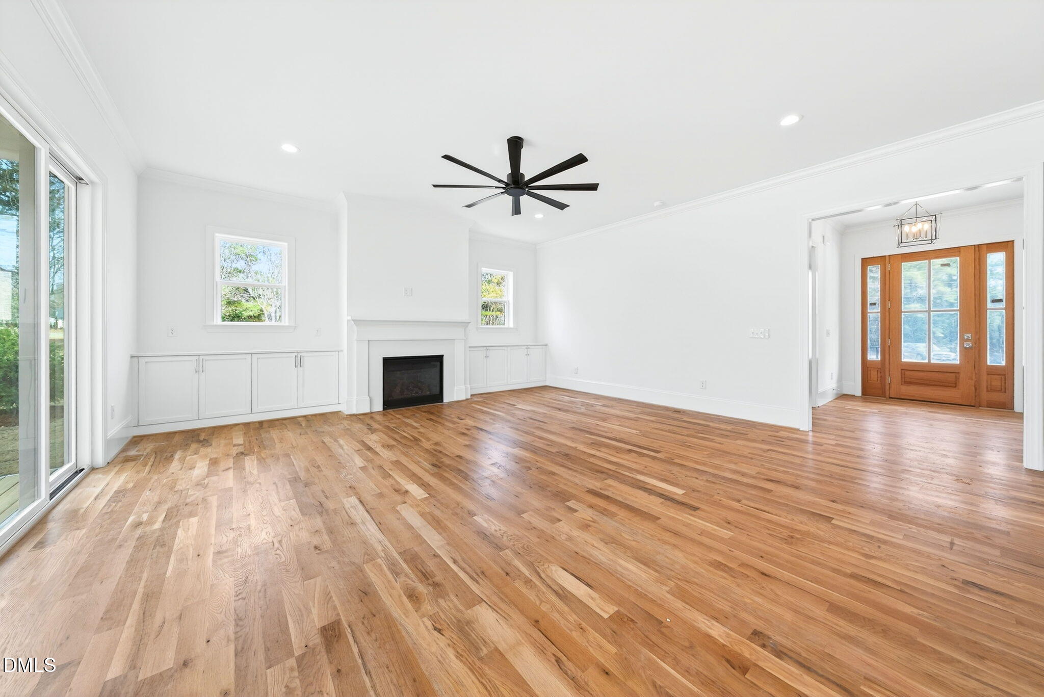 Raleigh, North Carolina, 27606, United States, 4 Bedrooms Bedrooms, ,4 BathroomsBathrooms,Residential,Active,2007305