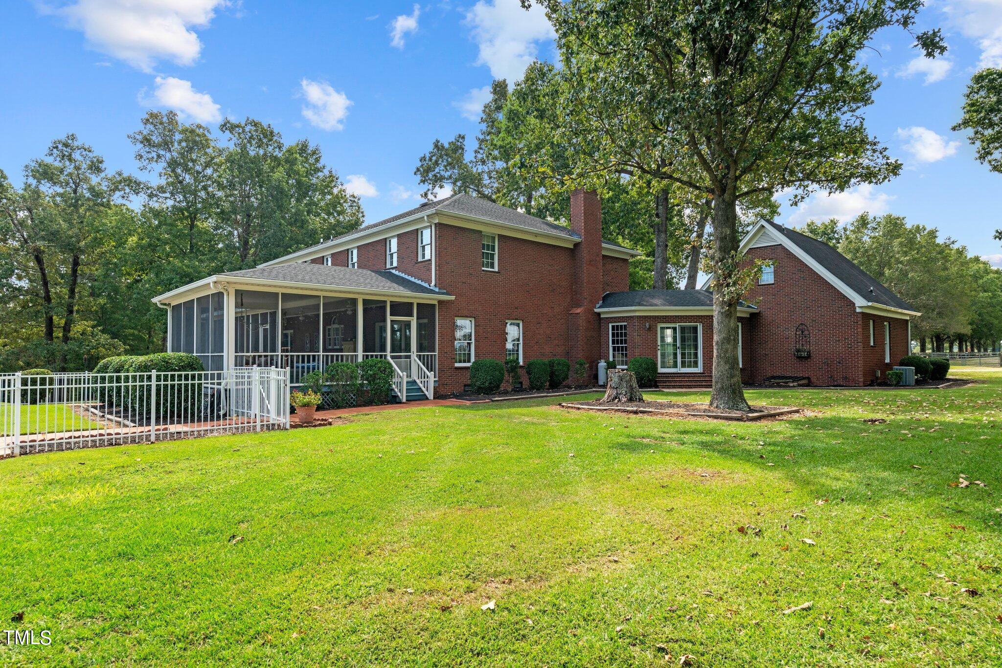 Dunn, North Carolina, 28334, United States, 6 Bedrooms Bedrooms, ,5 BathroomsBathrooms,Residential,Active,1883874
