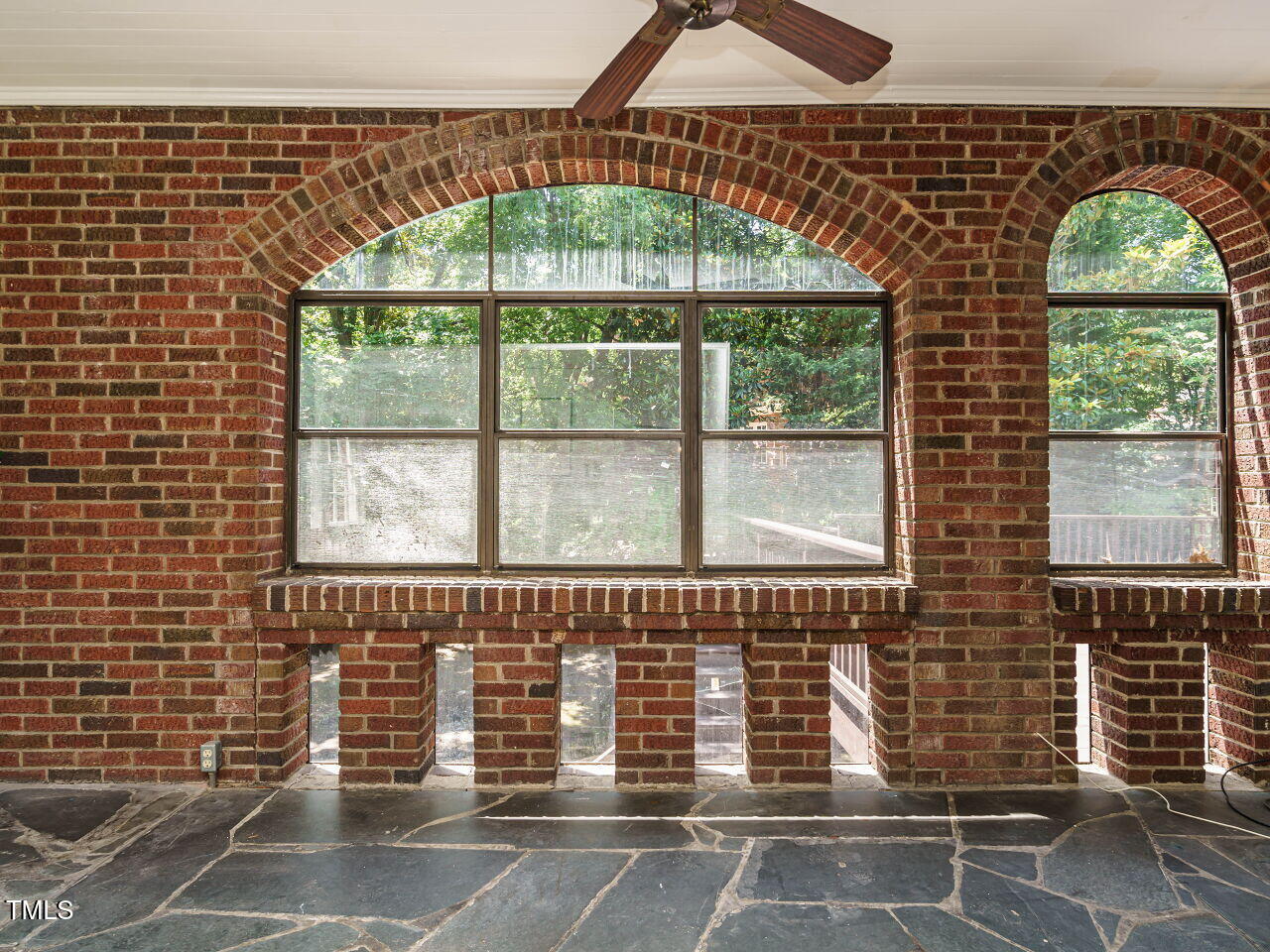 Raleigh, North Carolina, 27605, United States, 4 Bedrooms Bedrooms, ,3 BathroomsBathrooms,Residential,Active,1965851