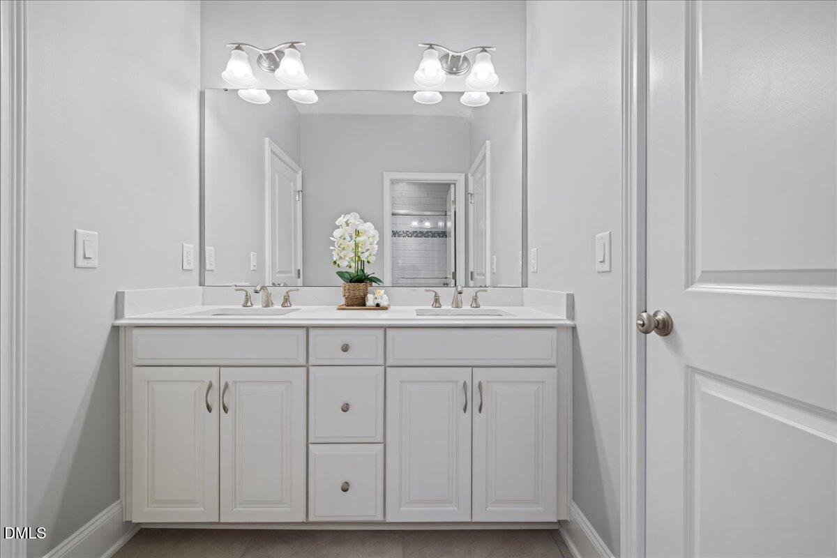 New Hill, North Carolina, 27562, United States, 5 Bedrooms Bedrooms, ,5 BathroomsBathrooms,Residential,Active,1969664