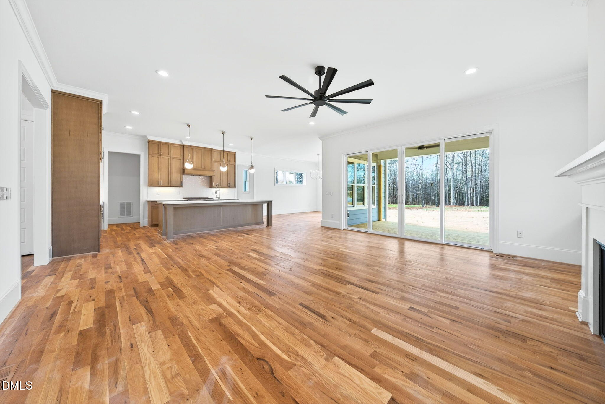 Raleigh, North Carolina, 27606, United States, 4 Bedrooms Bedrooms, ,4 BathroomsBathrooms,Residential,Active,2007305