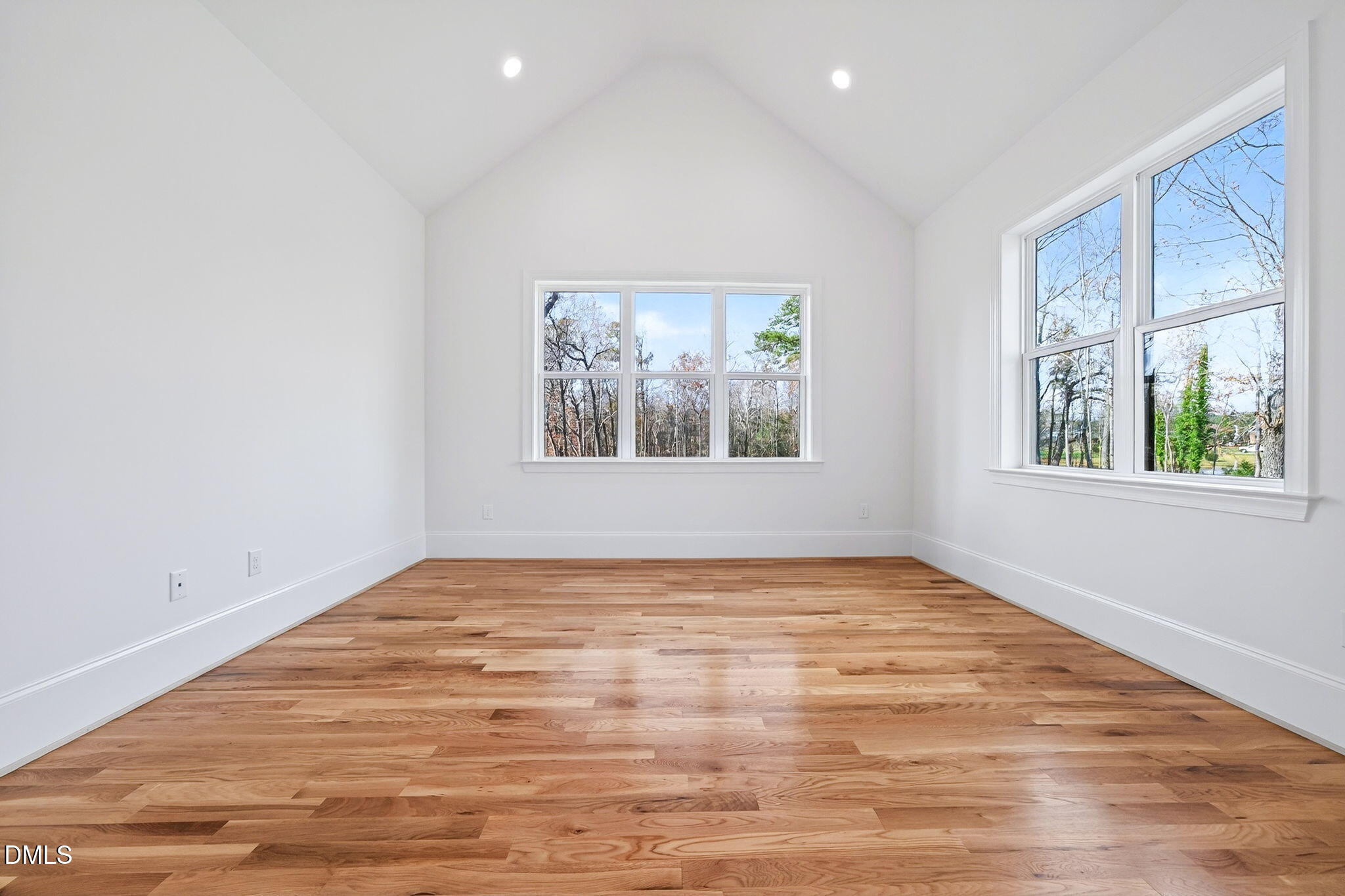 Raleigh, North Carolina, 27606, United States, 4 Bedrooms Bedrooms, ,4 BathroomsBathrooms,Residential,Active,1999172