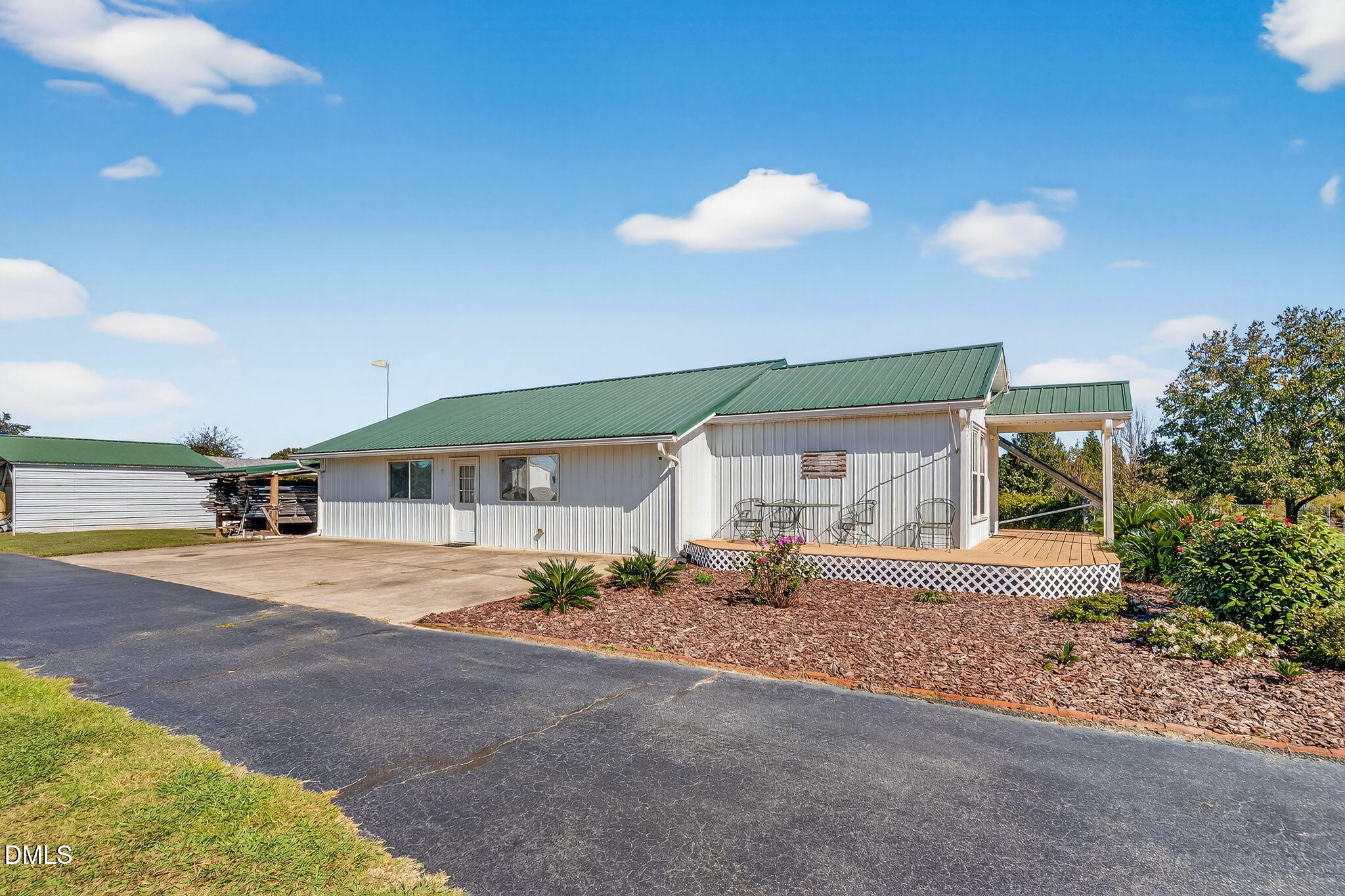 Benson, North Carolina, 27504, United States, 3 Bedrooms Bedrooms, ,2 BathroomsBathrooms,Residential,Active,1971788