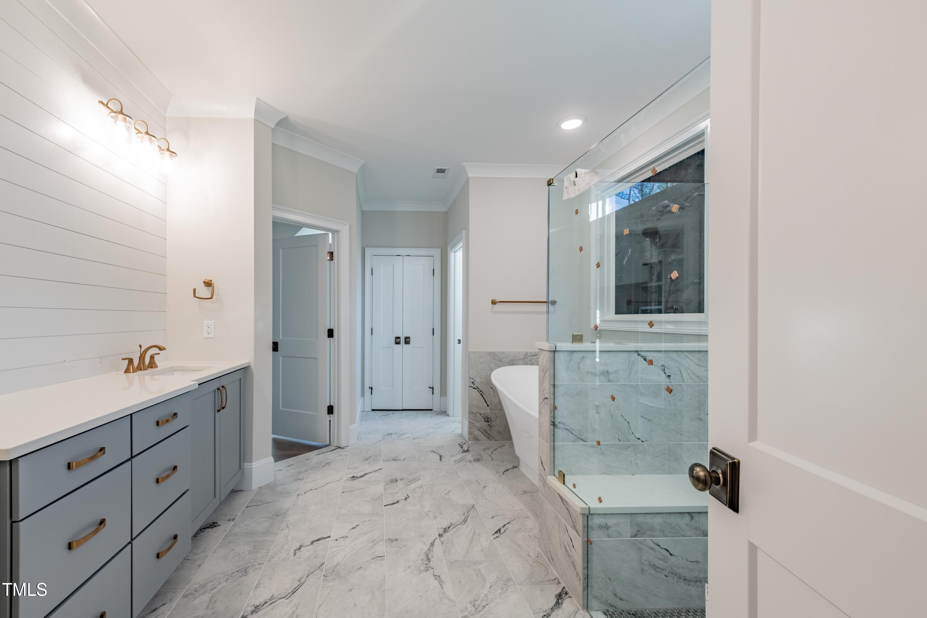 Raleigh, North Carolina, 27606, United States, 5 Bedrooms Bedrooms, ,5 BathroomsBathrooms,Residential,Active,1798021