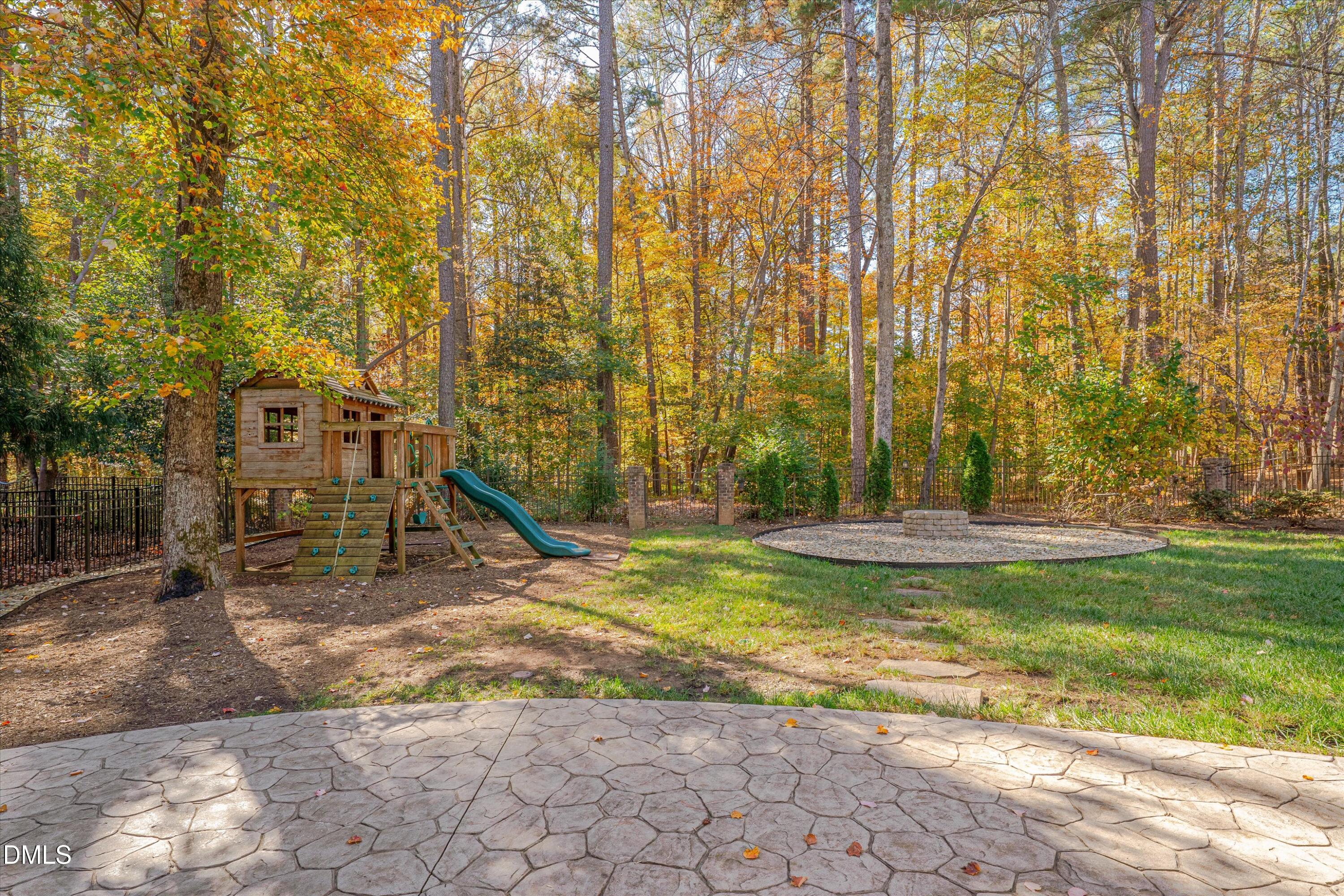 Raleigh, North Carolina, 27613, United States, 4 Bedrooms Bedrooms, ,5 BathroomsBathrooms,Residential,Active,1992299