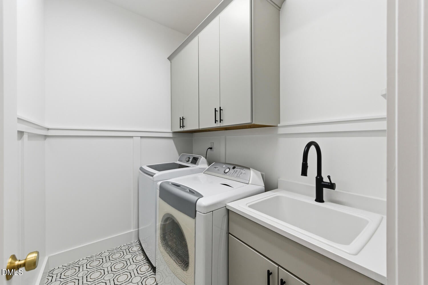 Raleigh, North Carolina, 27603, United States, 5 Bedrooms Bedrooms, ,5 BathroomsBathrooms,Residential,Active,2015854