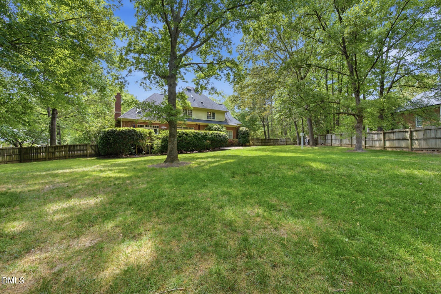 Raleigh, North Carolina, 27615, United States, 4 Bedrooms Bedrooms, ,4 BathroomsBathrooms,Residential,Pending,2044559