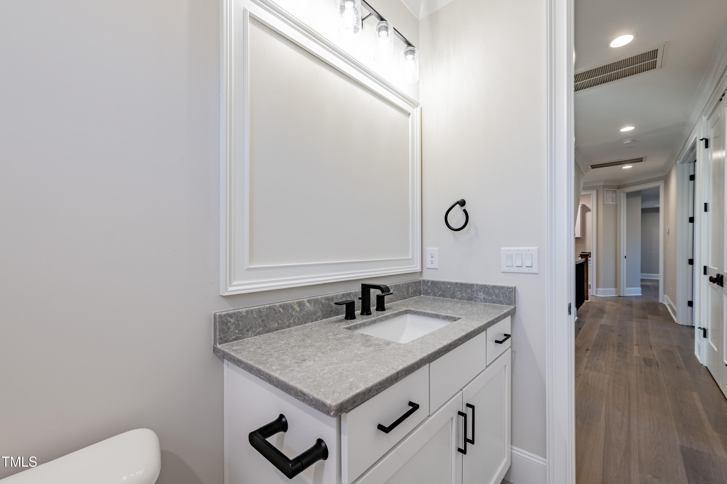 Raleigh, North Carolina, 27606, United States, 5 Bedrooms Bedrooms, ,5 BathroomsBathrooms,Residential,Active,1798021
