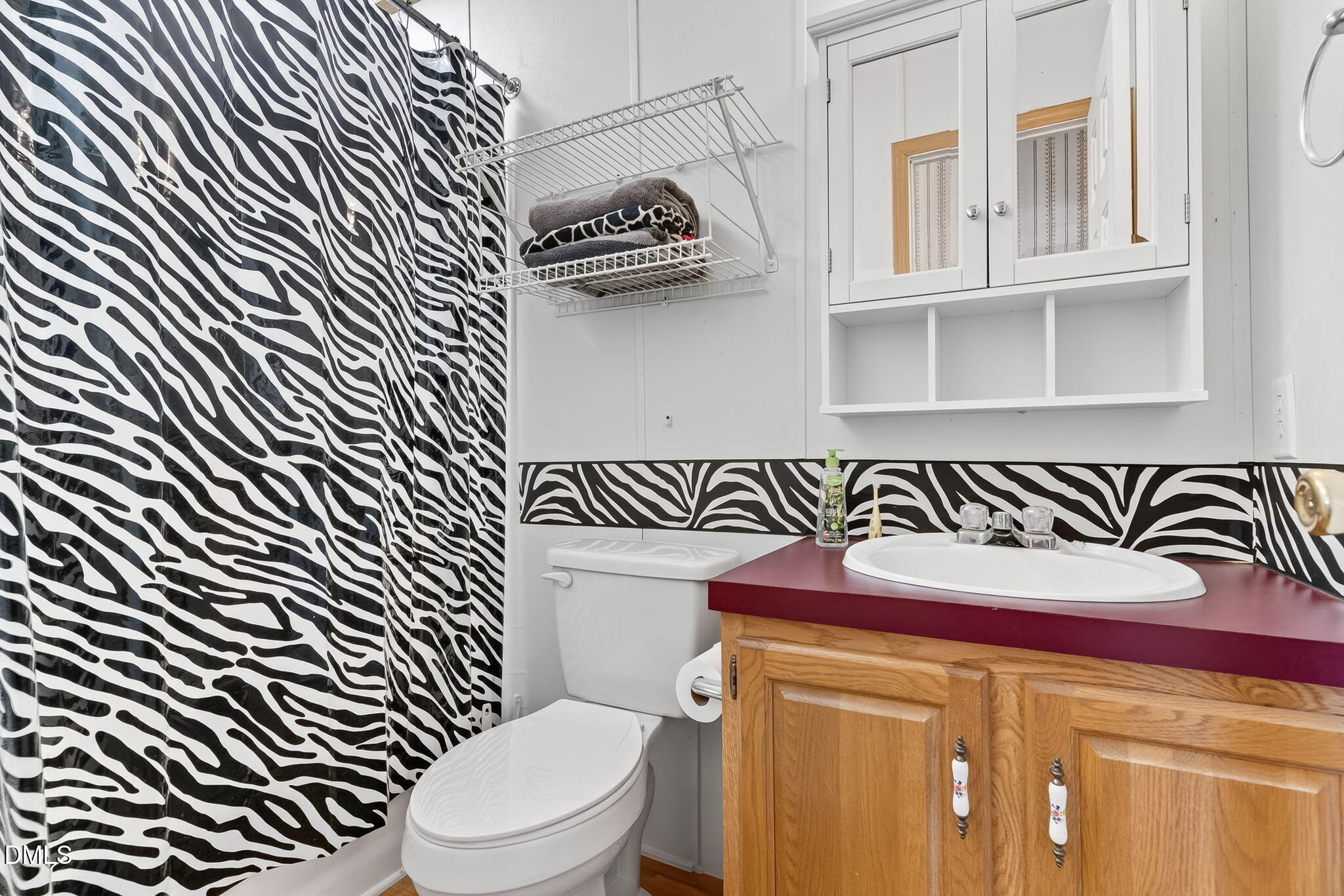 Benson, North Carolina, 27504, United States, 3 Bedrooms Bedrooms, ,2 BathroomsBathrooms,Residential,Active,1971788