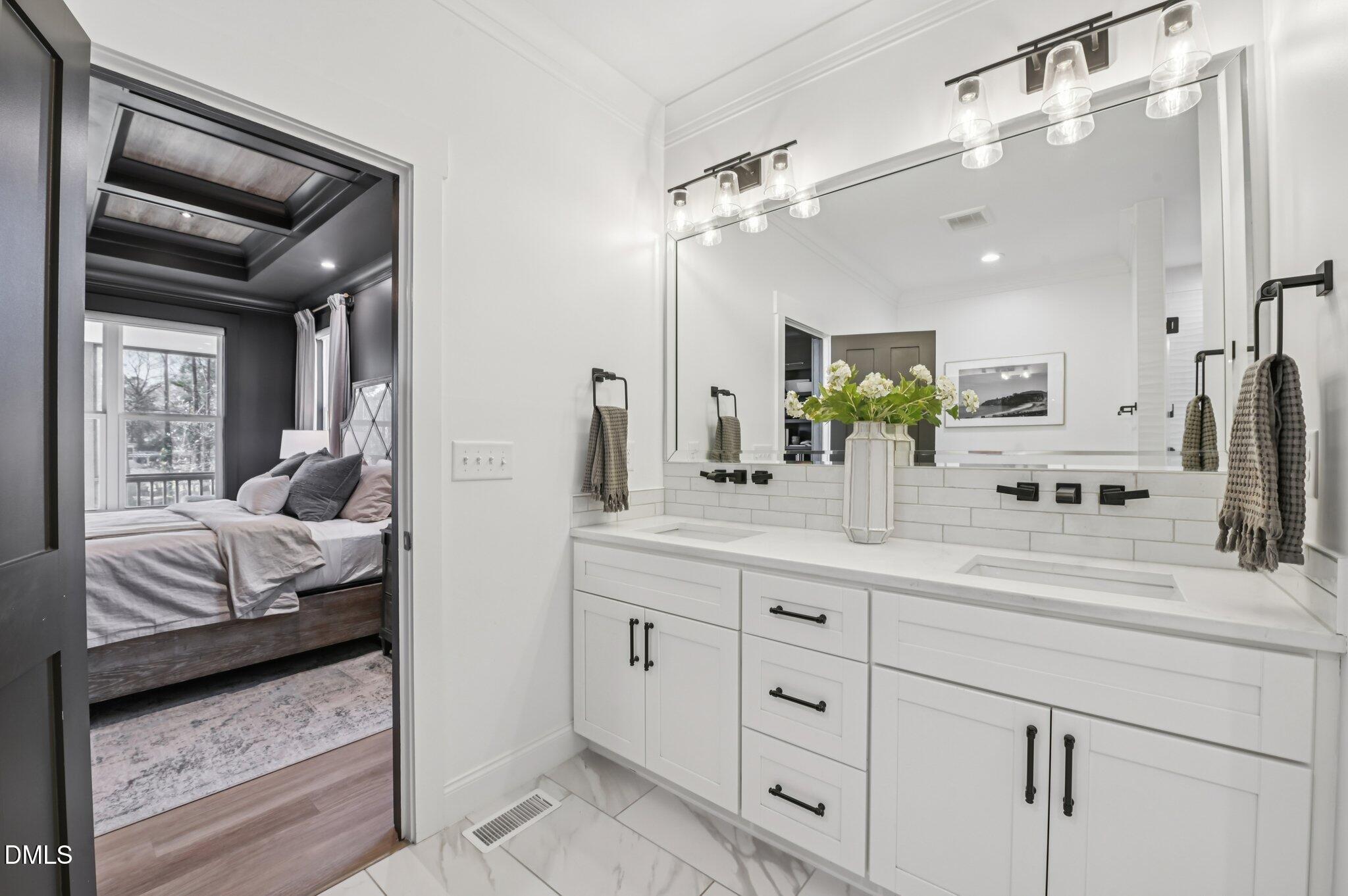 Fuquay Varina, North Carolina, 27526, United States, 4 Bedrooms Bedrooms, ,5 BathroomsBathrooms,Residential,Active,2001353