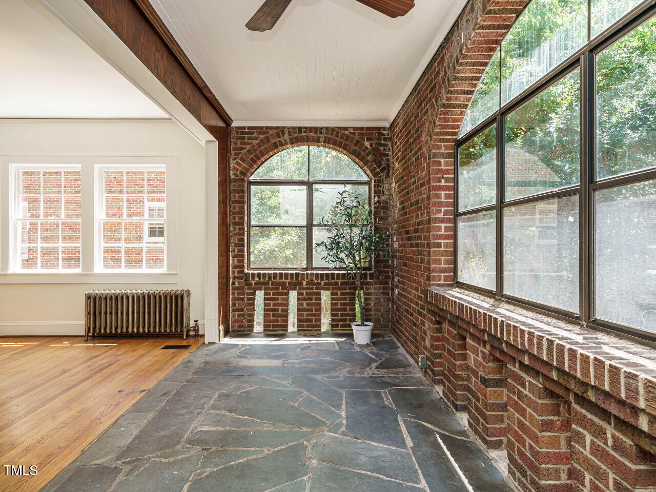 Raleigh, North Carolina, 27605, United States, 4 Bedrooms Bedrooms, ,3 BathroomsBathrooms,Residential,Active,1965851