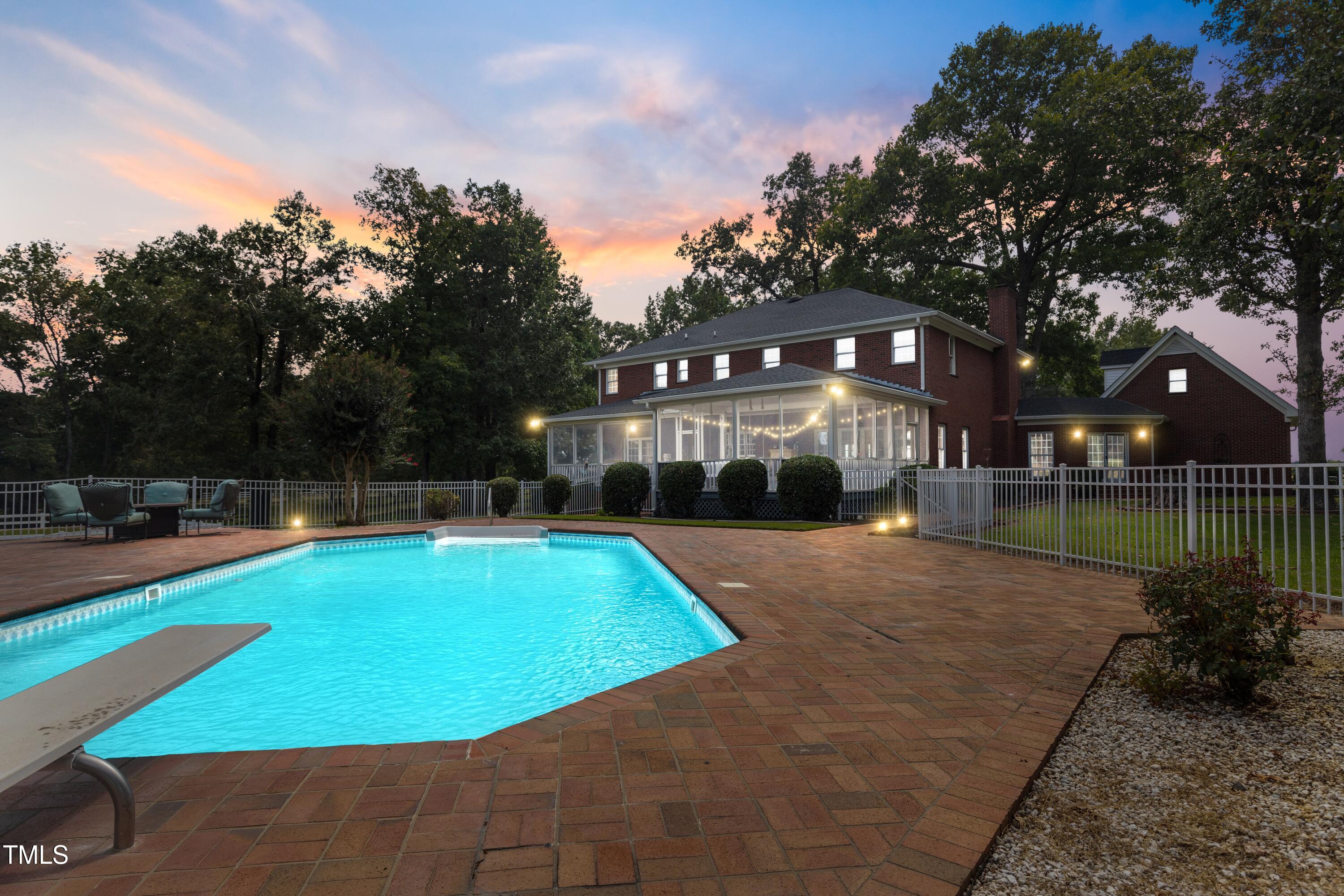 Dunn, North Carolina, 28334, United States, 6 Bedrooms Bedrooms, ,5 BathroomsBathrooms,Residential,Active,1883874