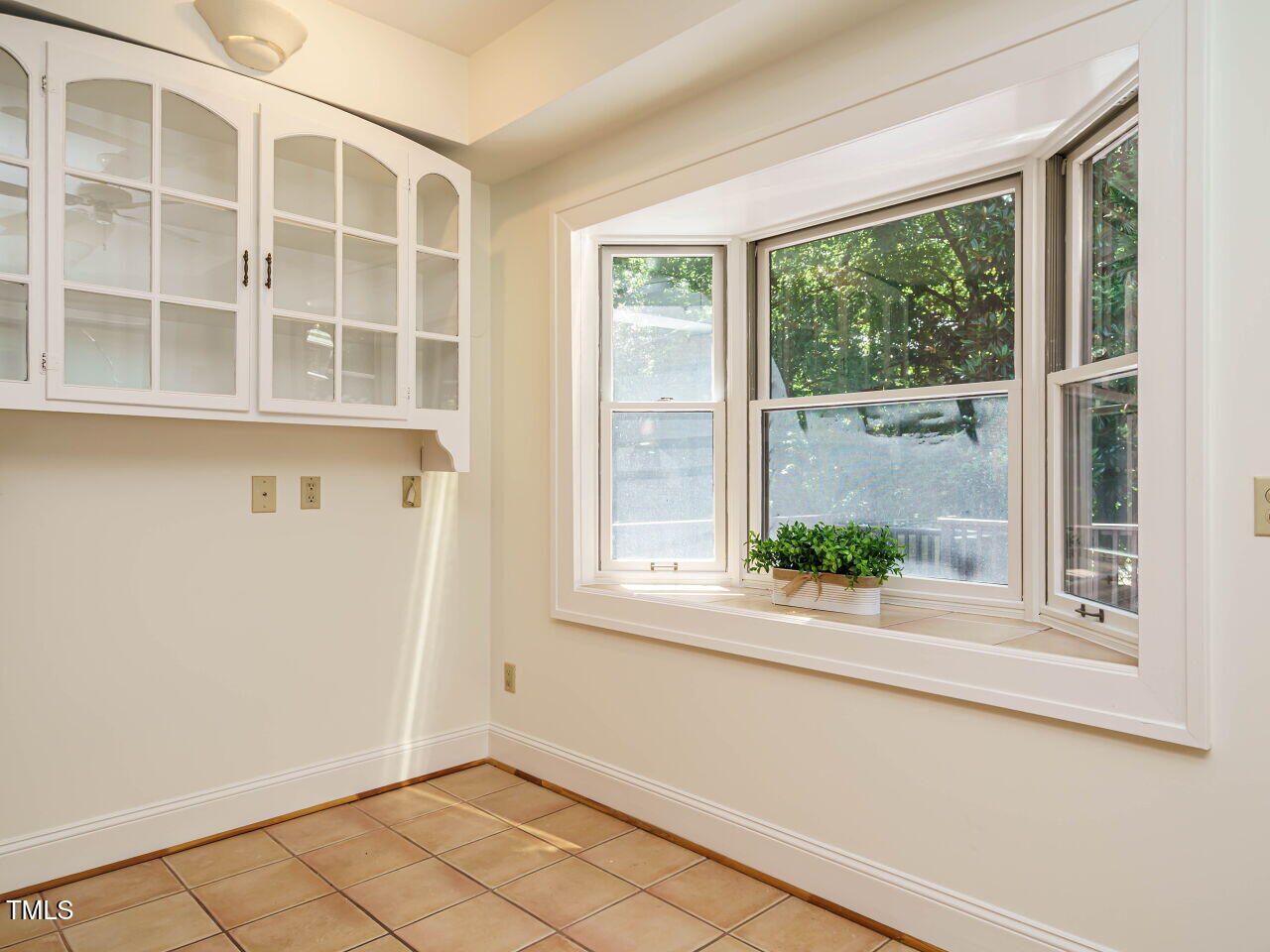 Raleigh, North Carolina, 27605, United States, 4 Bedrooms Bedrooms, ,3 BathroomsBathrooms,Residential,Active,1965851