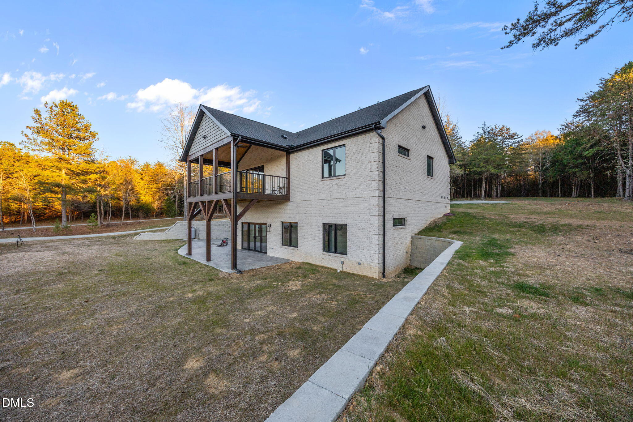 Mebane, North Carolina, 27302, United States, 3 Bedrooms Bedrooms, ,3 BathroomsBathrooms,Residential,Active,1996254