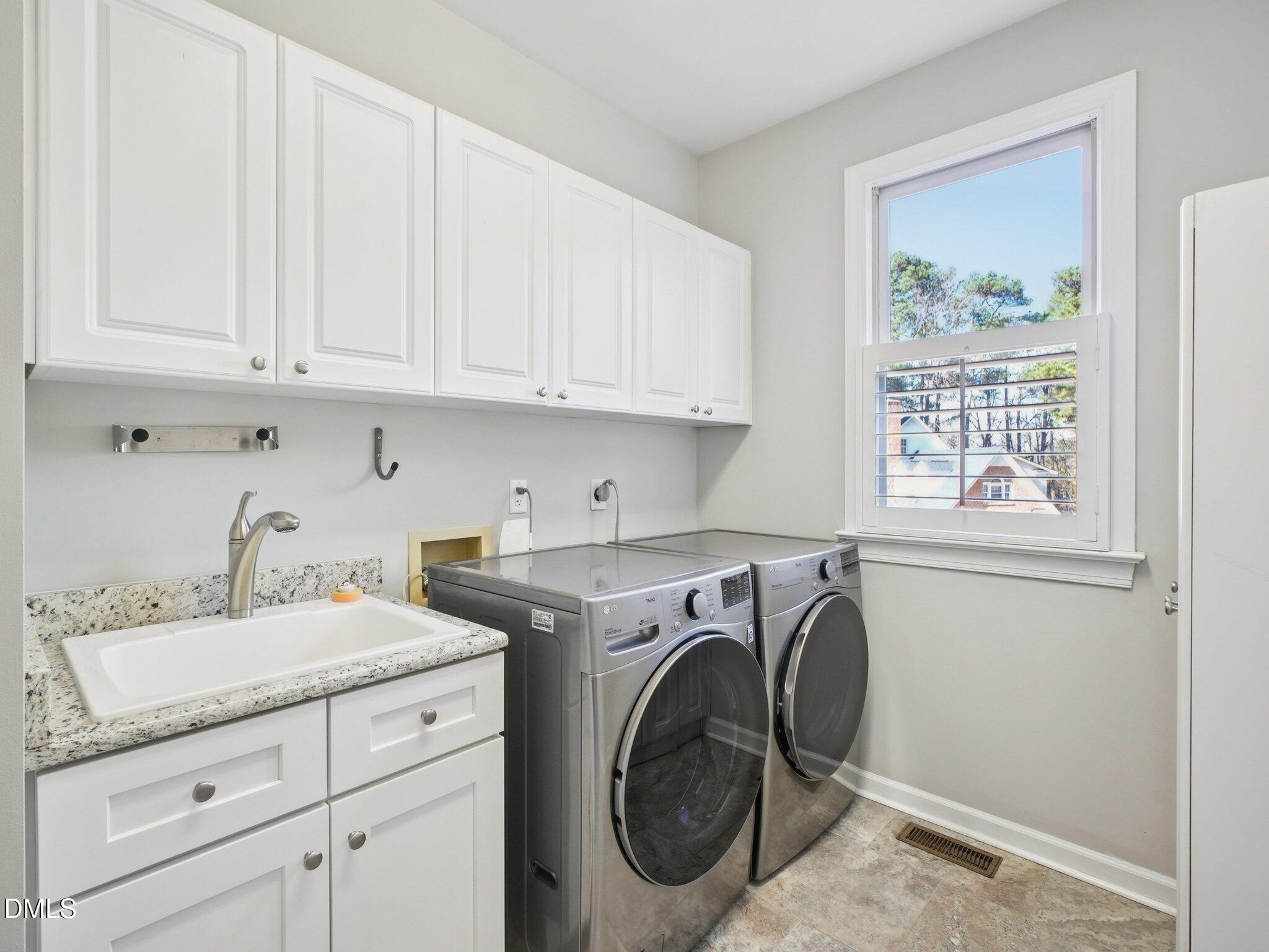 Cary, North Carolina, 27513, United States, 4 Bedrooms Bedrooms, ,4 BathroomsBathrooms,Residential,Active,2008738