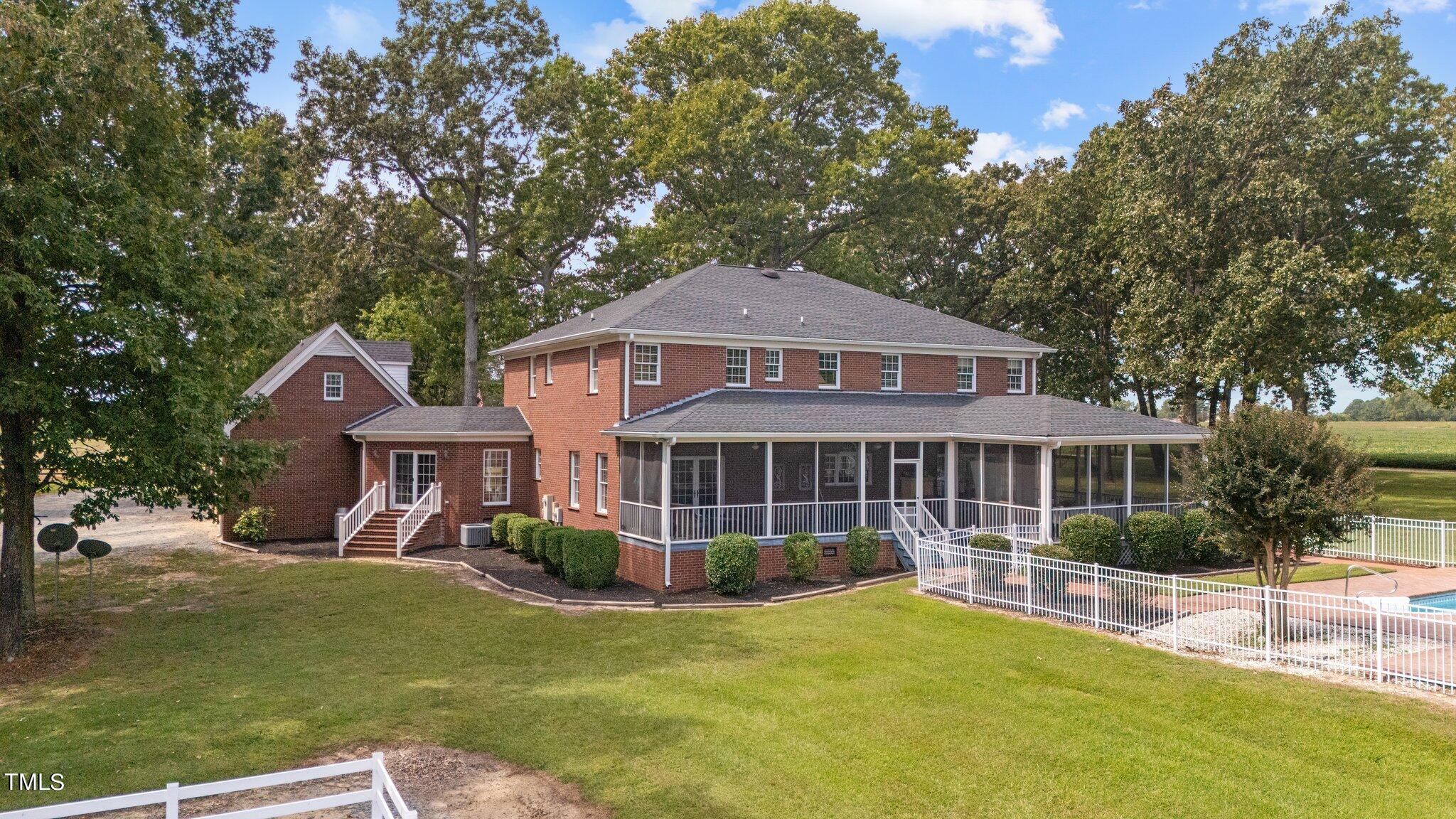 Dunn, North Carolina, 28334, United States, 6 Bedrooms Bedrooms, ,5 BathroomsBathrooms,Residential,Active,1883874