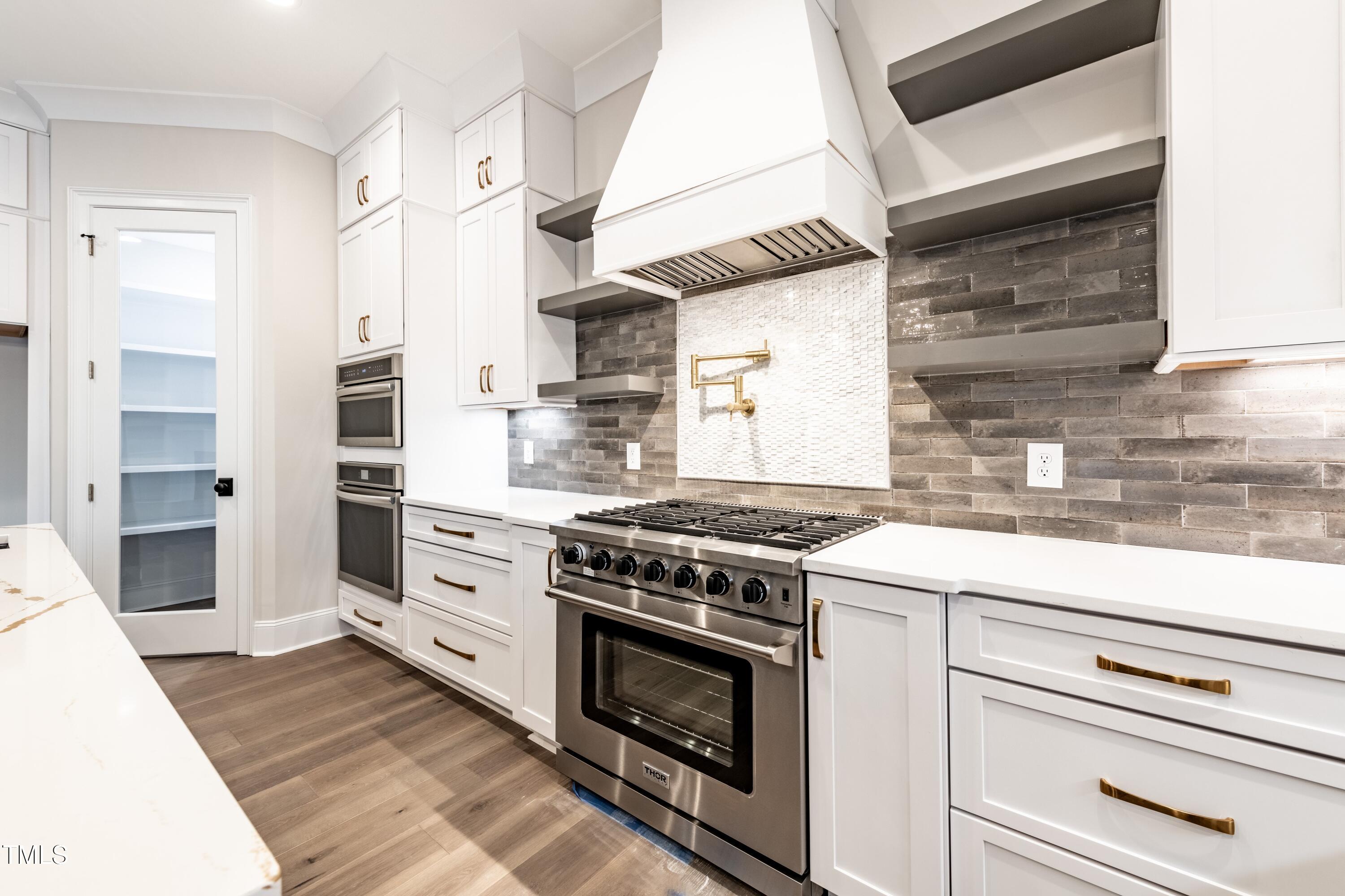 Raleigh, North Carolina, 27606, United States, 5 Bedrooms Bedrooms, ,5 BathroomsBathrooms,Residential,Active,1798021