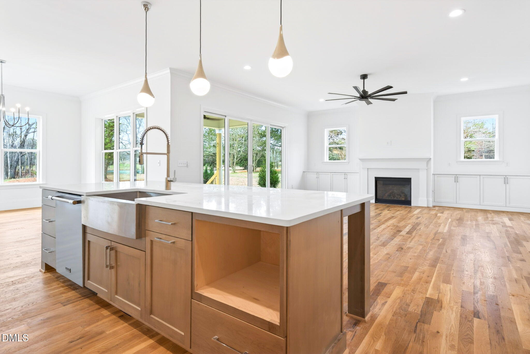 Raleigh, North Carolina, 27606, United States, 4 Bedrooms Bedrooms, ,4 BathroomsBathrooms,Residential,Active,2007305