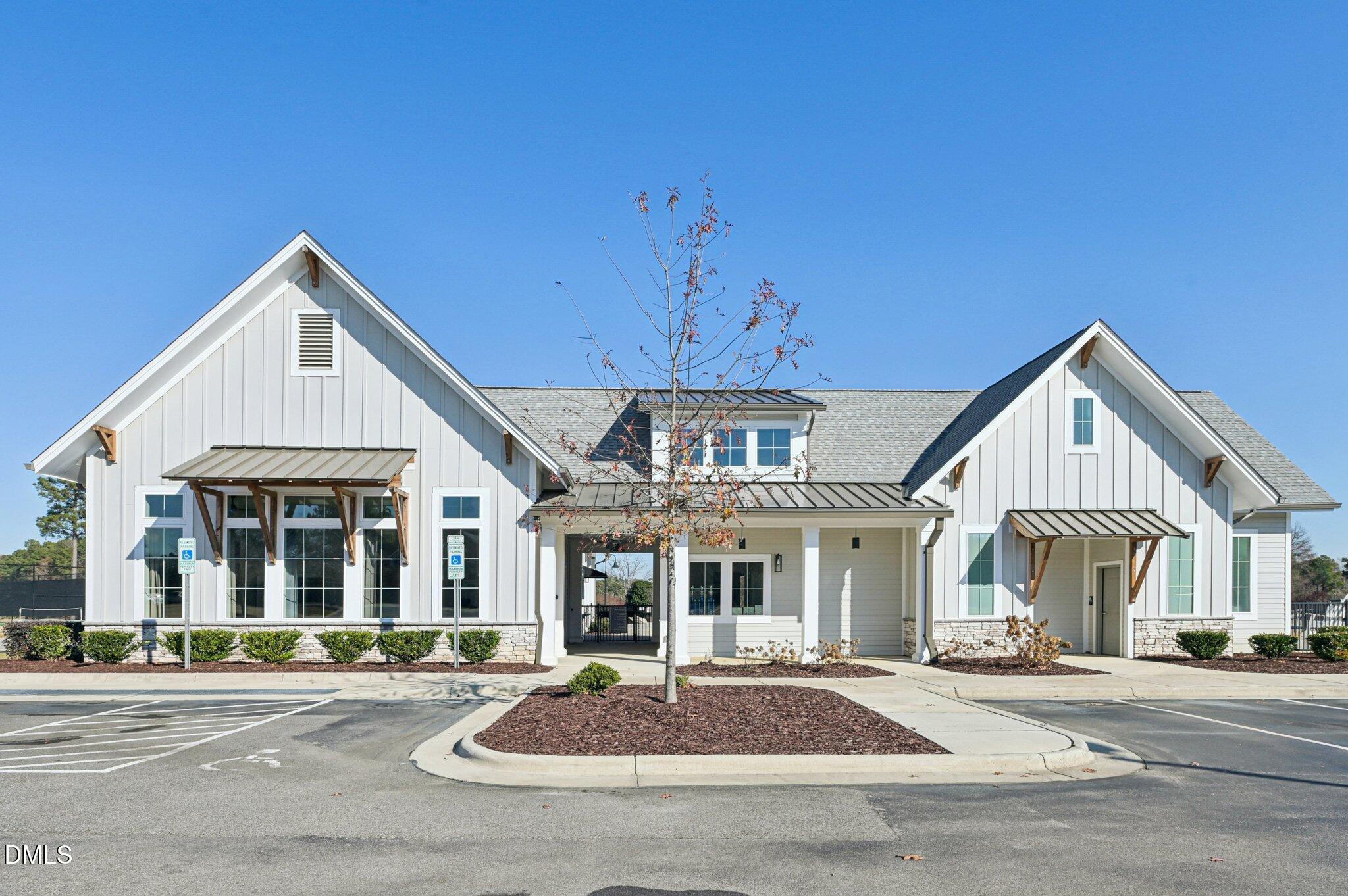 Fuquay Varina, North Carolina, 27526, United States, 4 Bedrooms Bedrooms, ,5 BathroomsBathrooms,Residential,Active,2001353