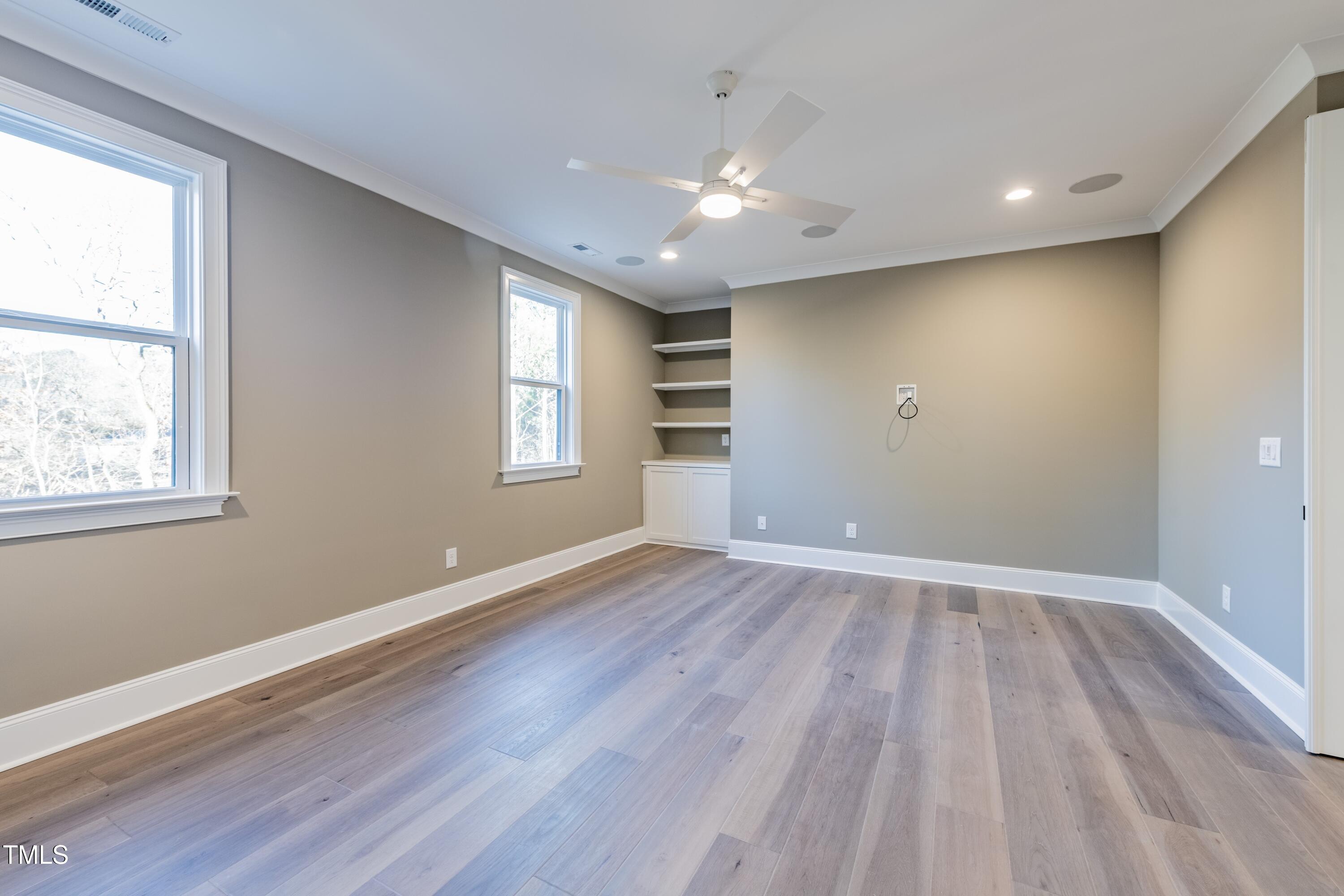 Raleigh, North Carolina, 27606, United States, 5 Bedrooms Bedrooms, ,5 BathroomsBathrooms,Residential,Active,1798021
