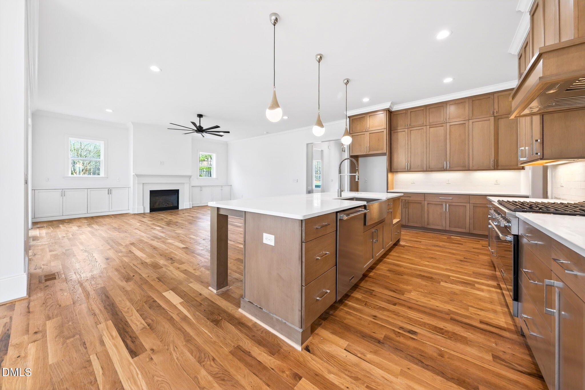 Raleigh, North Carolina, 27606, United States, 4 Bedrooms Bedrooms, ,4 BathroomsBathrooms,Residential,Active,2007305