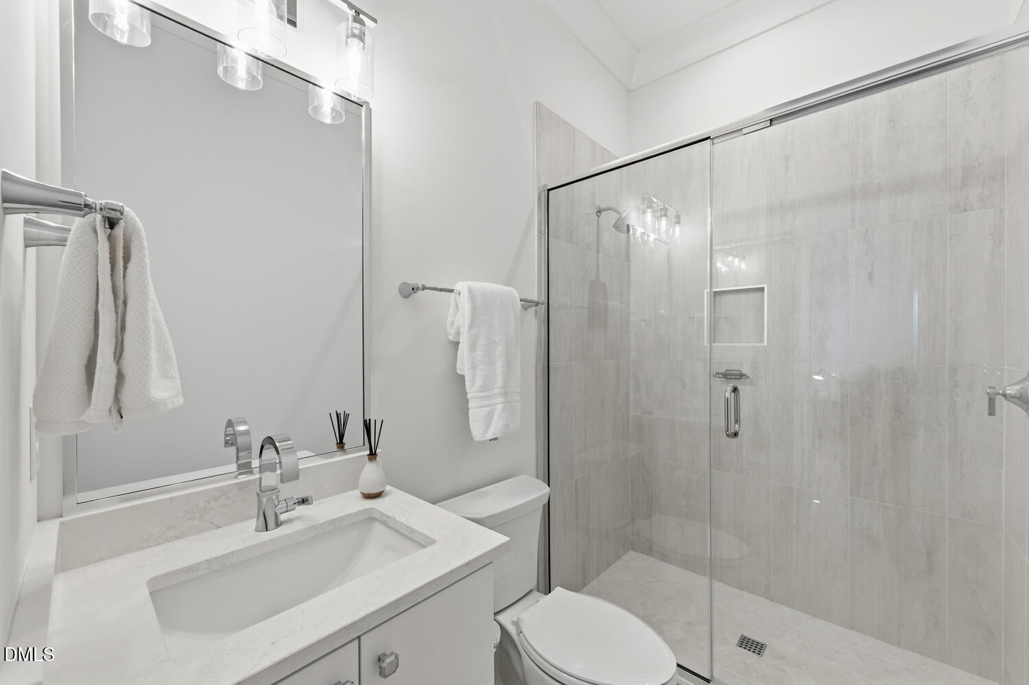 Raleigh, North Carolina, 27603, United States, 5 Bedrooms Bedrooms, ,5 BathroomsBathrooms,Residential,Active,2015854