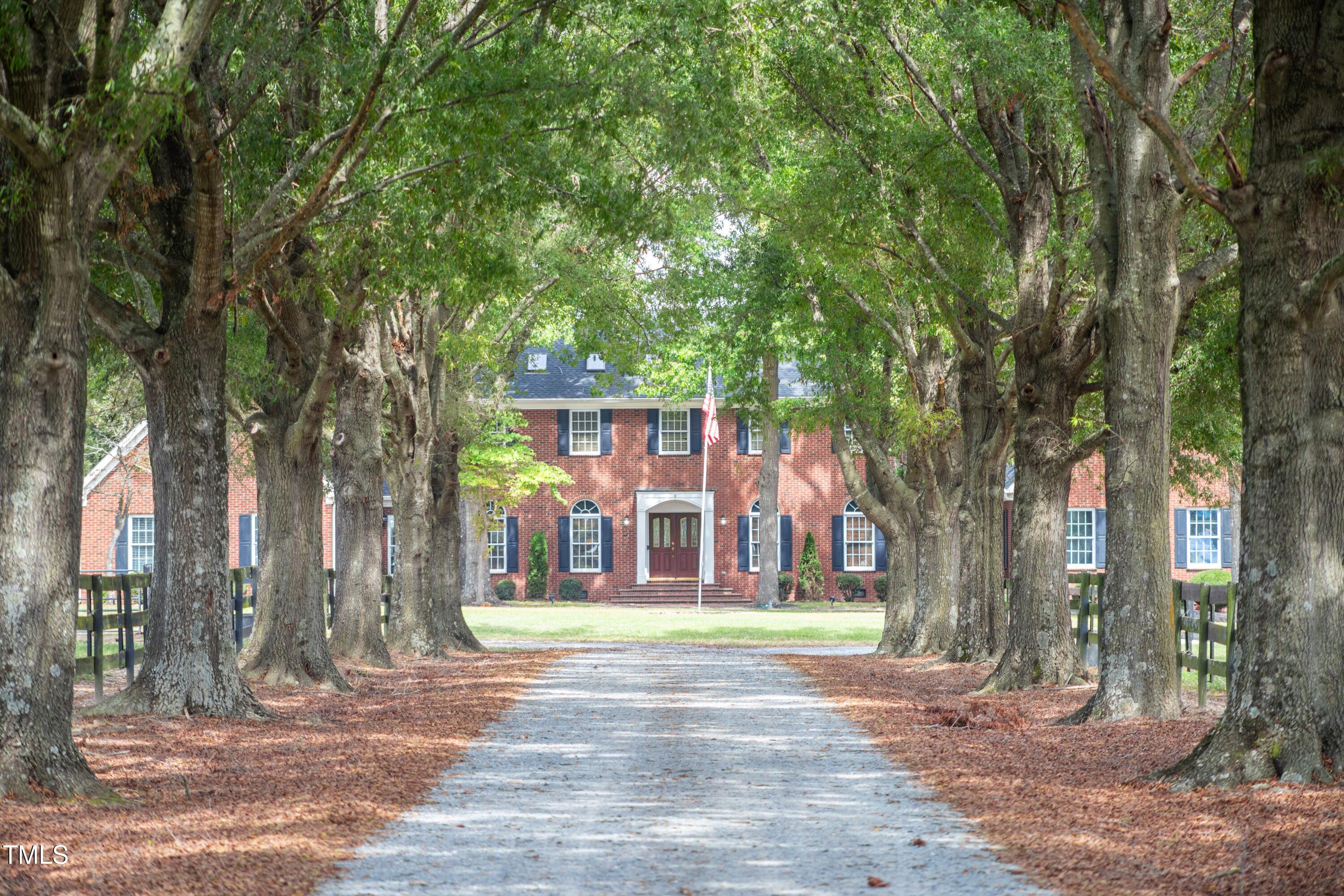 Dunn, North Carolina, 28334, United States, 6 Bedrooms Bedrooms, ,5 BathroomsBathrooms,Residential,Active,1883874