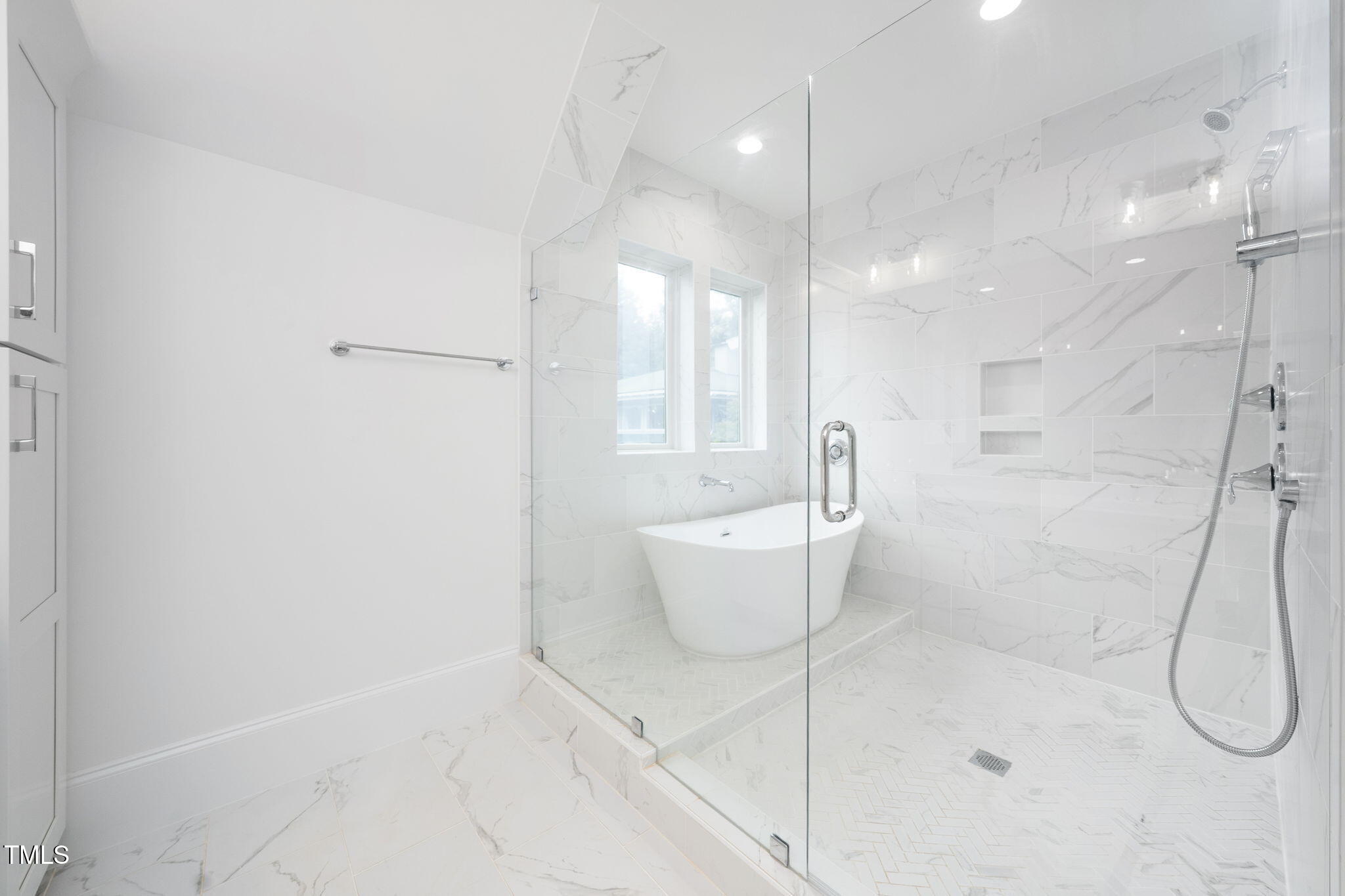 Raleigh, North Carolina, 27607, United States, 4 Bedrooms Bedrooms, ,4 BathroomsBathrooms,Residential,Active,1914813