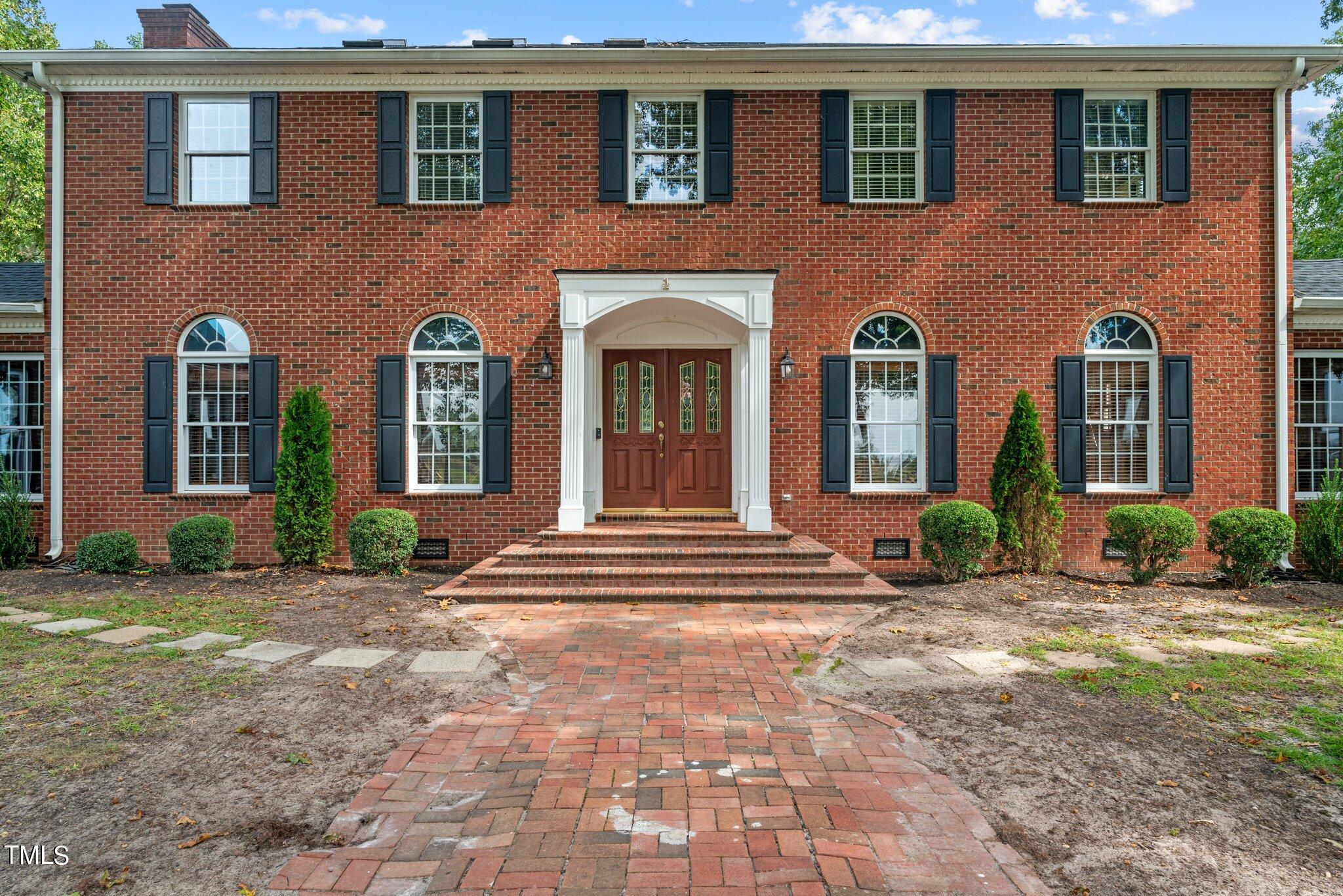 Dunn, North Carolina, 28334, United States, 6 Bedrooms Bedrooms, ,5 BathroomsBathrooms,Residential,Active,1883874