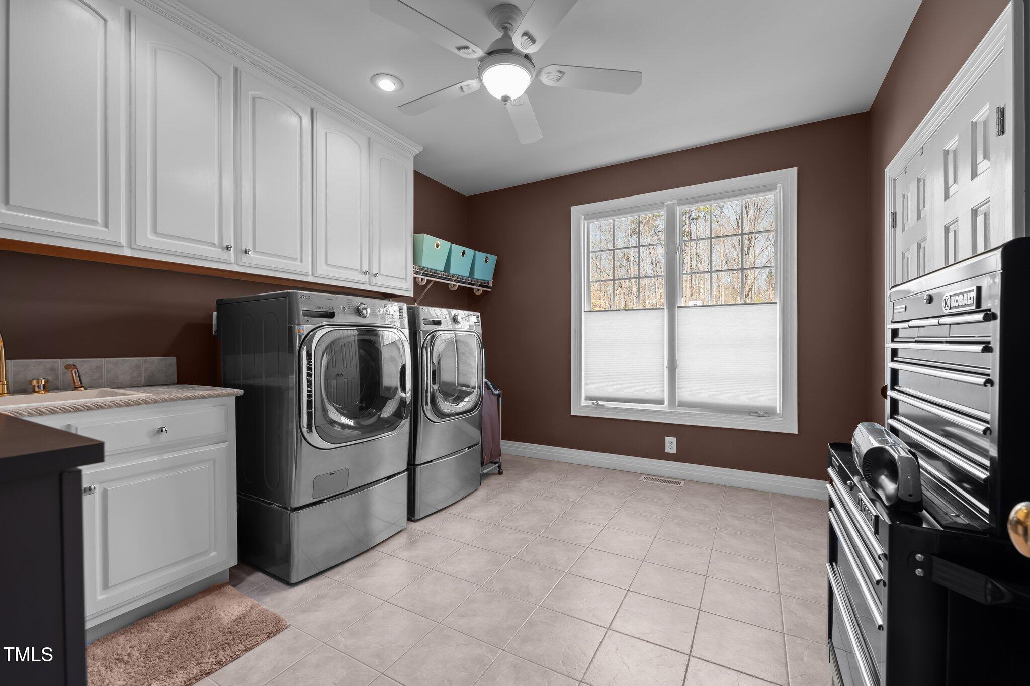 Mebane, North Carolina, 27302, United States, 4 Bedrooms Bedrooms, ,5 BathroomsBathrooms,Residential,Active,1926705